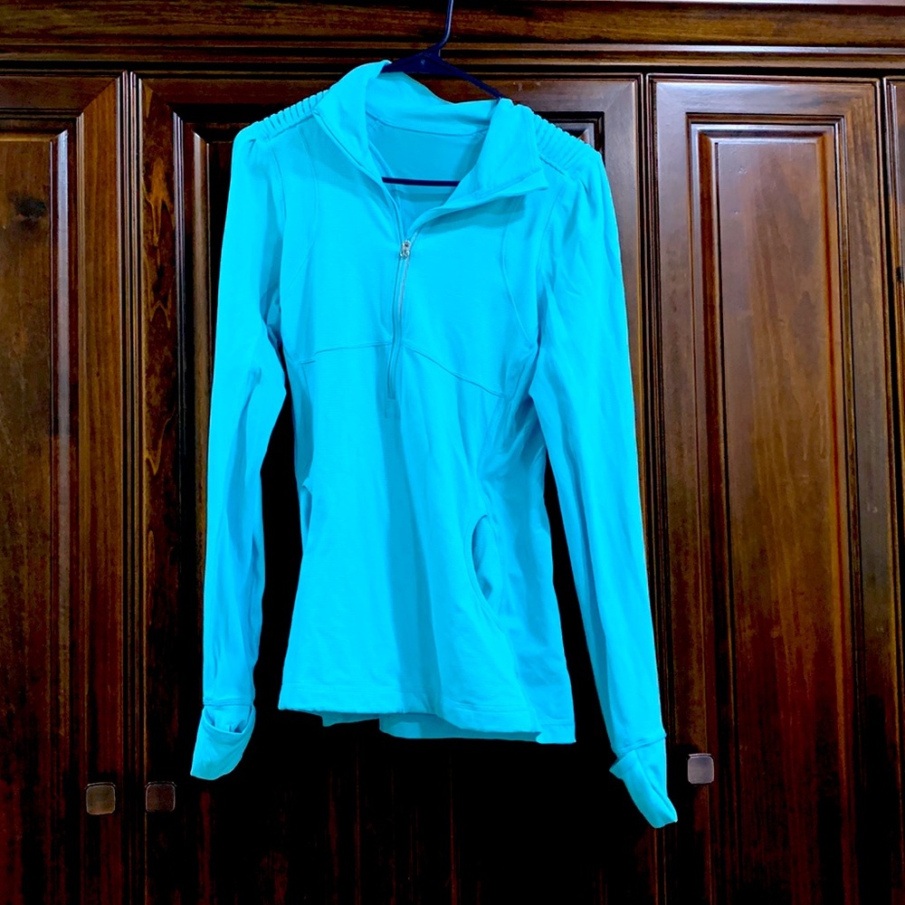 LULU LEMON PULLOVER